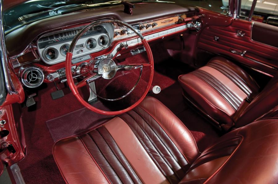  Pontiac Bonneville 389 Tri-Power-425 Convertible 1960 года  (фото 11 из 14)